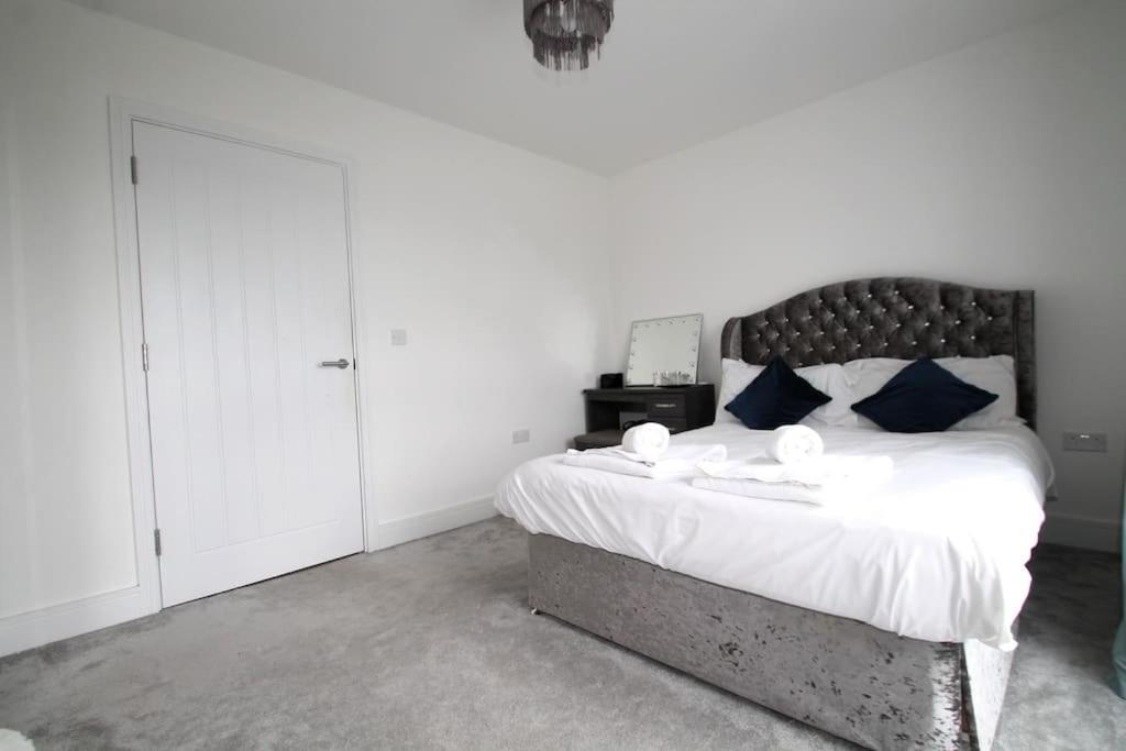Beaulieu Park - Sleeps 10 - Chelmsford Villa Broomfield  Exterior foto